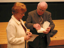 MacLeod signs autographs