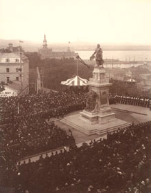 Photo of monument to Samuel de Champlain from 1898