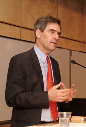 Michael Ignatieff delivers the inaugural Reader’s Digest Public Lecture. The talk, held in the Science Complex auditorium, drew an overflow crowd.